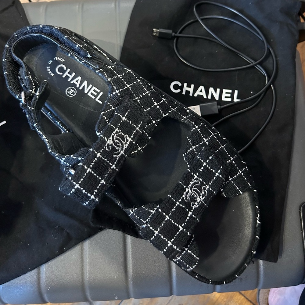 NEW Chanel Tweed Black & White Dad Sandals Size 41 Size 10 - Picture 3 of 9